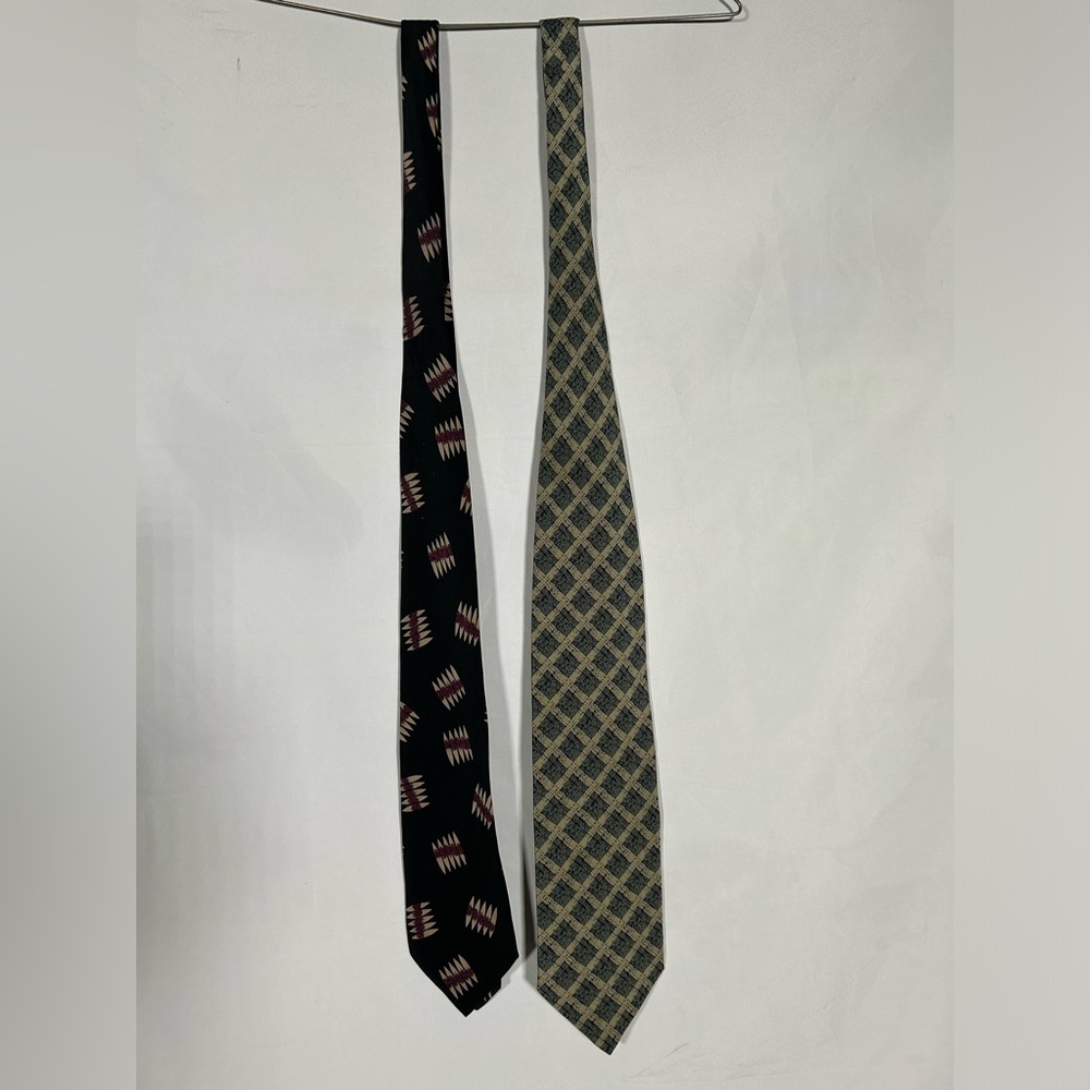 LOT 2 VTG GIORGIO ARMANI 100% SILK DESIGNER NECKTIE GEOMETRIC MADE IN ITALY